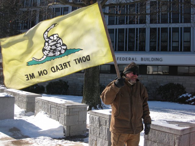 05 Don't Tread On Us, Feds!